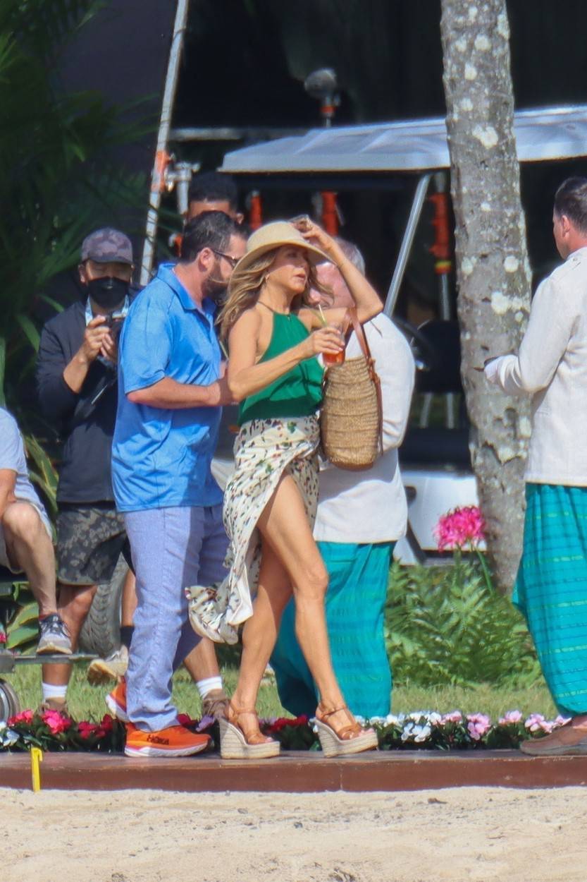 *PREMIUM-EXCLUSIVE* Jennifer Aniston and Adam Sandler spotted on set of Netflix's Murder Mystery 2 for the first time. **WEB EMBARGO UNTIL 3 pm ET on January 18,. 2022**