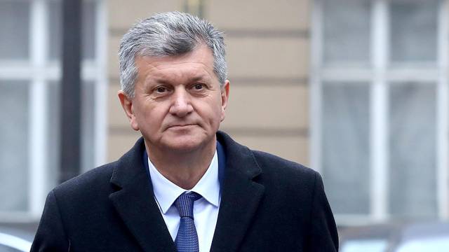 Zagreb: Ministar Kujundzic dolazi u Banske dvore