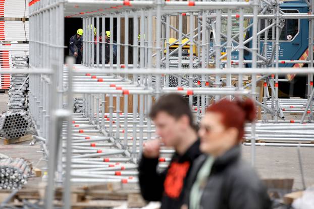 Zagreb: Postavljanje nove skele za katedralu