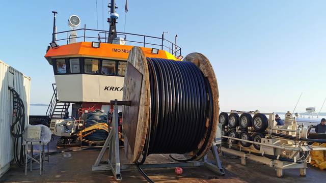 HEP: Pustili u rad podmorski kabel između Silbe i Premude