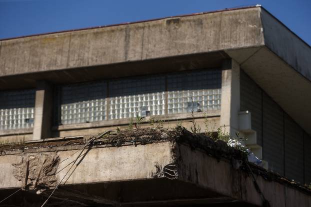 Sarajevo: Tijekom vikenda urušio se dio krova kultne dvorane Skenderija