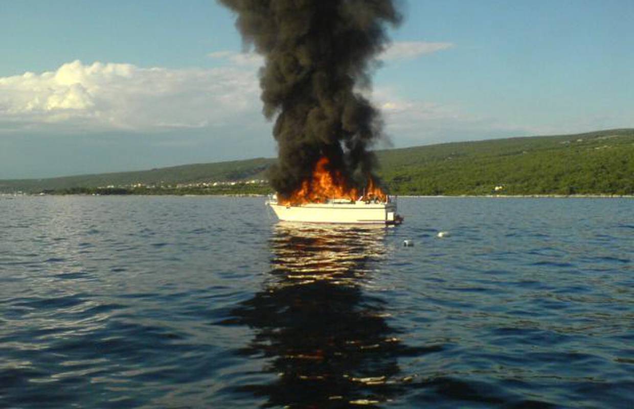 Slovenski brod zapalio se dva puta u samo dva dana