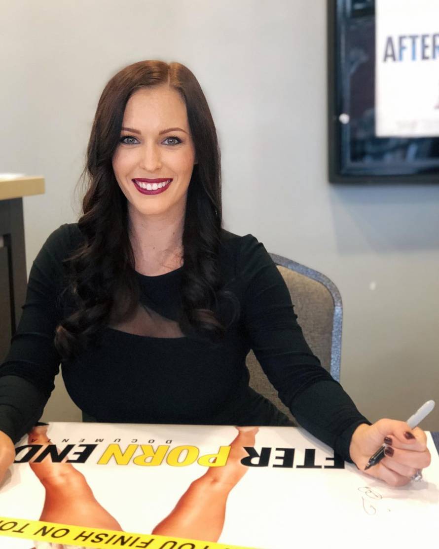 Bila je pornozvijezda i ovisnica, a sad drži predavanja o vjeri...