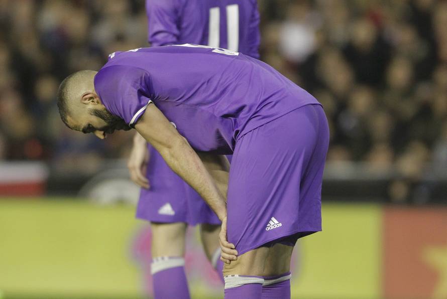 Football Soccer - Valencia v Real Madrid - Spanish La Liga Santander