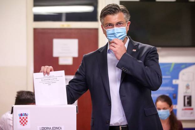 Zagreb: Andrej Plenković dao svoj glas na parlamentarnim izborima