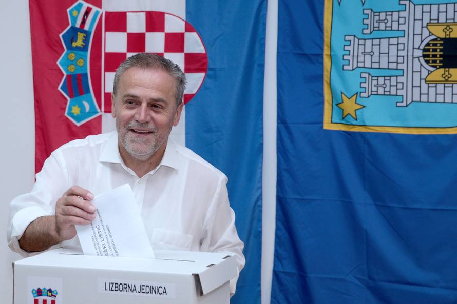 HDZ-u najviše mandata: Već danas pregovori s Mostom?