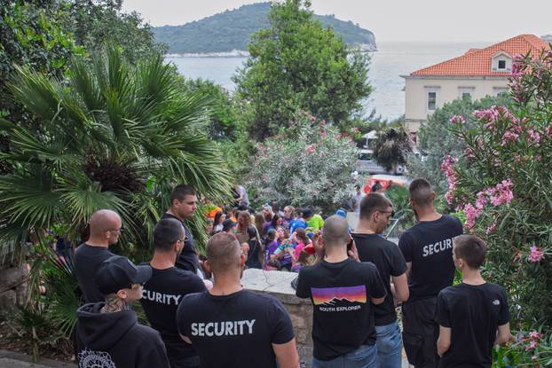 Dubrovnik: Dubrovački srednjoškolci kao i njihovi vršnjaci diljem Lijepe naše slave kraj škole