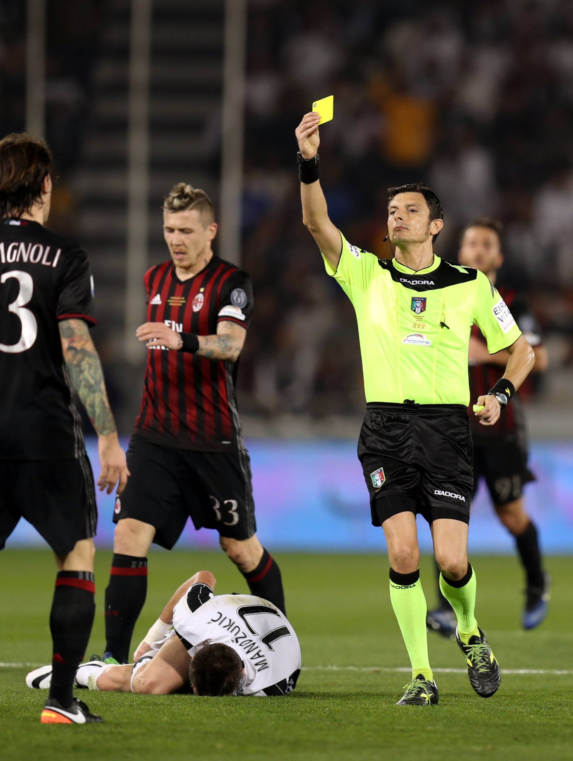 Football Soccer - Juventus v AC Milan - Italian Super Cup Final