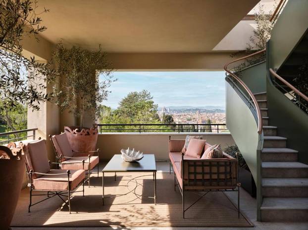 Nekadašnji internat u renesansnoj vili gostima nudi kapelu i kazalište