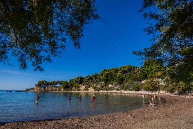 Split: Jesenski ugođaj na plaži Firule
