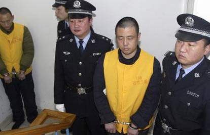 Kineski policajci zabunom su pretukli šefovu suprugu