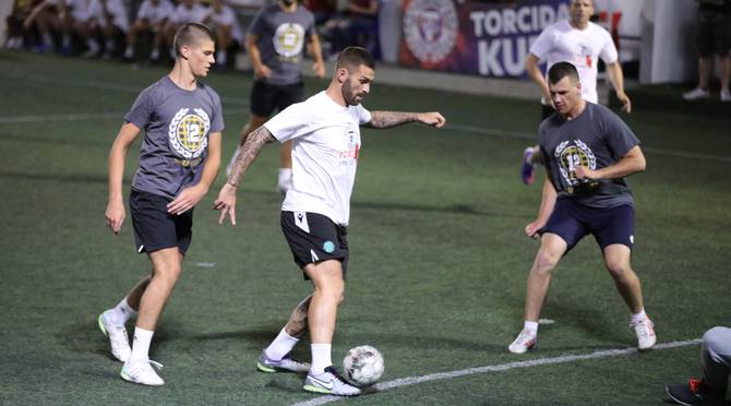 Hajduk - Varaždin 3:1 - Bijeli lakoćom pobijedili Varaždince i nakon 15.  kola HNL-a čvrsto drže prvo mjesto