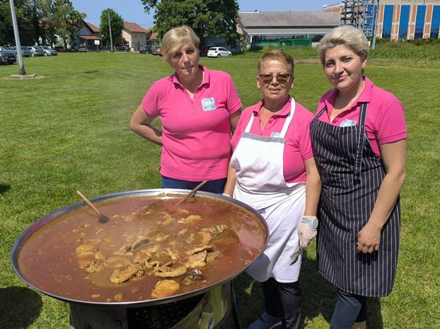 FOTO Dragica (64) je u 'Život na vagi' ušla sa 123 kg, a danas diže utege od 123 kilograma