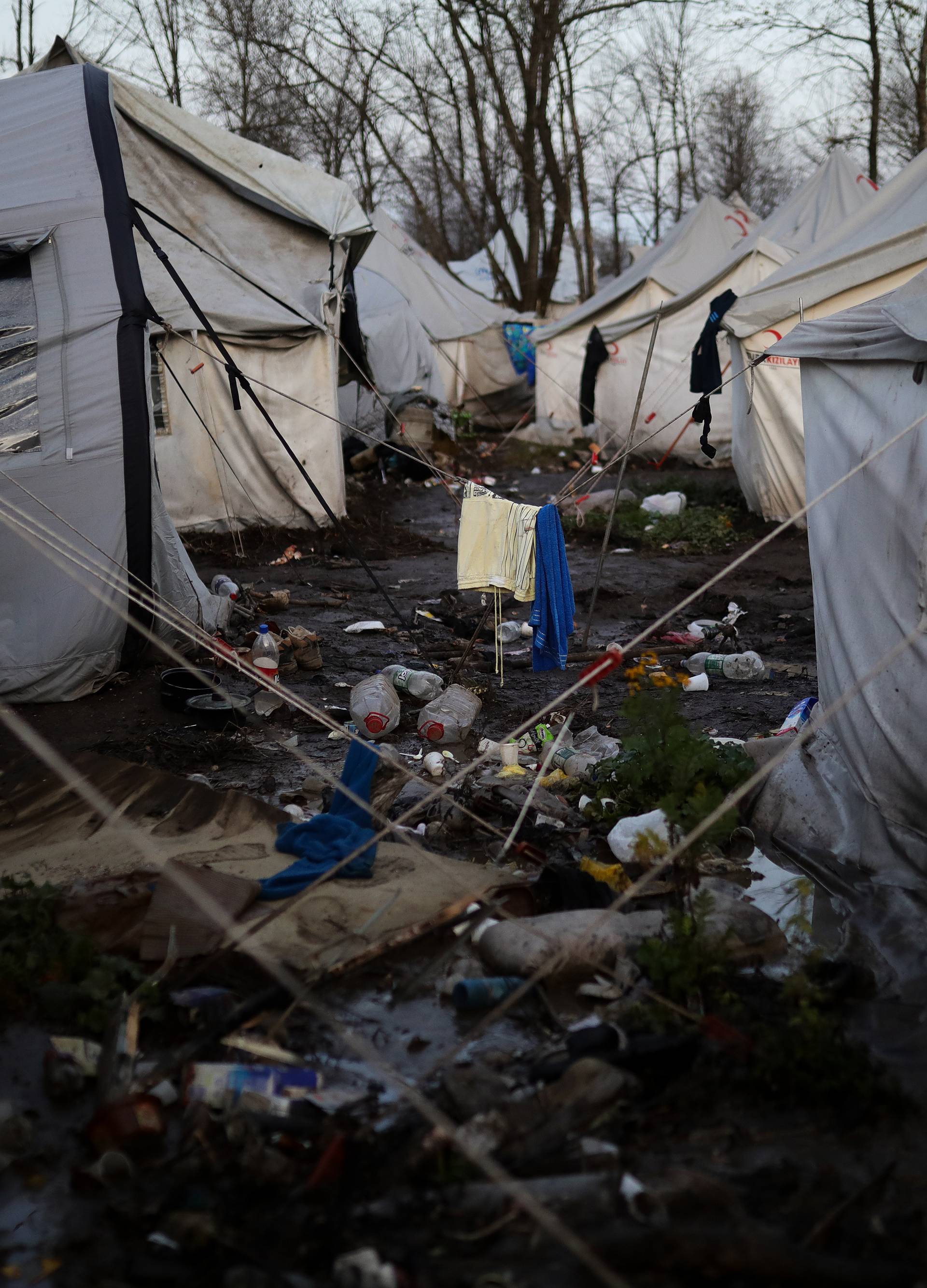 Žele preživjeti igru: 'Sudbine svih nas u rukama su AliBabe'