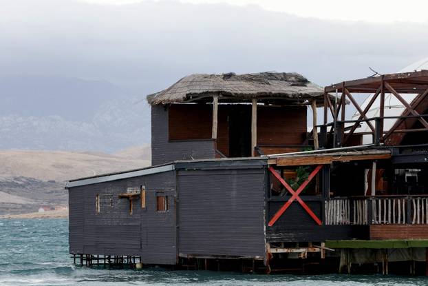 Novalja: Ruši se klub Noa na Zrću