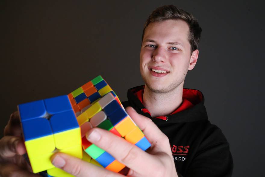 David je hrvatski rekorder u slaganju Rubikove kocke
