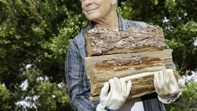 Kao da su od zlata: Metar drva u Splitu stoji vrtoglavih 600 kn