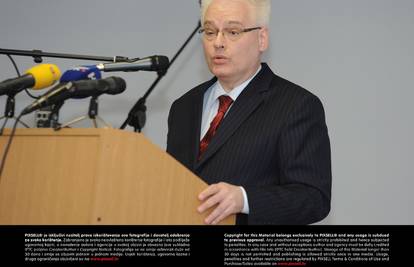 Josipović: Uskoro će trebati u cijelosti revidirati Ustav RH