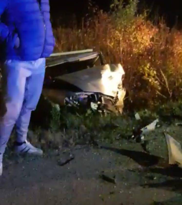 Vozač (68) pretjecao kamion u Brezovoj Glavi pa naletio na automobil iz drugog smjera