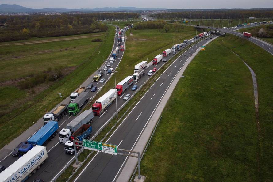 Fotografije iz zraka gužve na zagrebačkoj obilaznici