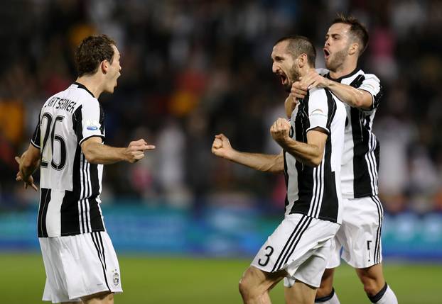 Football Soccer - Juventus v AC Milan - Italian Super Cup Final
