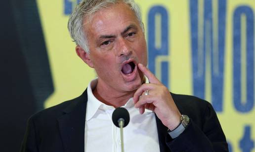 Livaković ostao bez trenera: Jose Mourinho dobio otkaz!