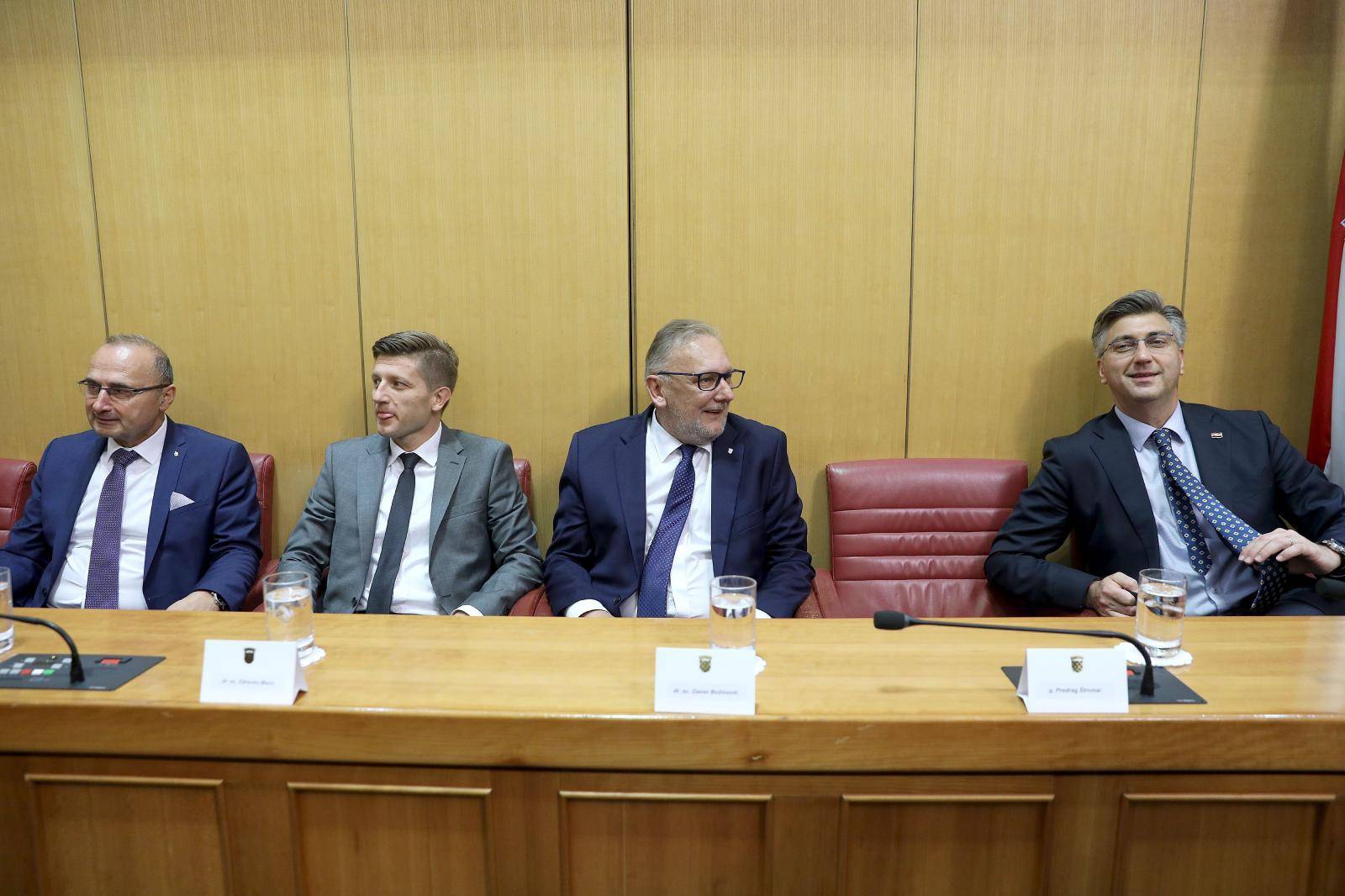 Izglasali su povjerenje: U Vladu stiže sedam novih ministara