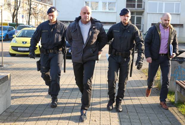 Karlovac: Leon Lučić vrijeđao i pljuvao prilikom privođenja