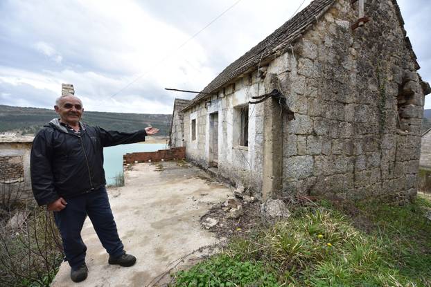 FOTO Pogledajte kako izgleda rodna kuća ikone Mate Parlova