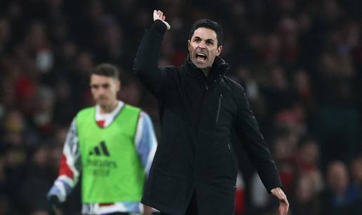 Evo kako bi izgledala tablica Premier lige bez sudačkih pogrešaka. Arsenal bi profitirao