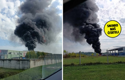 VIDEO Izbio požar u dvorištu virovitičke tvornice: 'Zapalila se plastika, smrad se širi gradom'