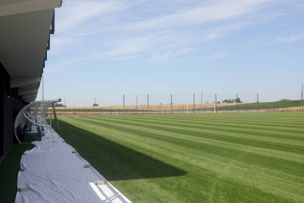 U baranjskom selu od 500 stanovnika sagrađen stadion kakvog nemaju ni neki prvoligaši