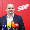 SDP vodi u anketama, ali zbog toga ne treba sebi pljeskati