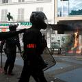 Prosvjedi na Praznik rada u Francuskoj: 108 policajaca ozlijeđeno, 291 osoba privedena