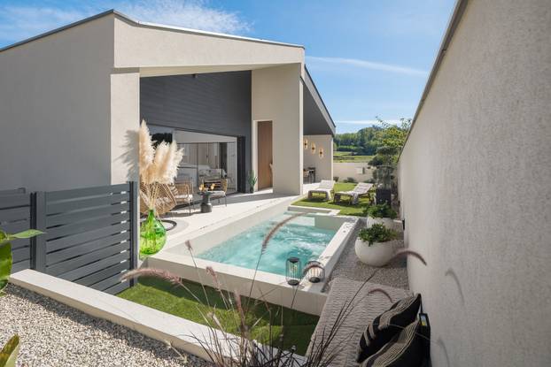 FOTO Romantična kuća za dvoje u Istri: Zavirite u oazu luksuza čije uređenje oduzima dah