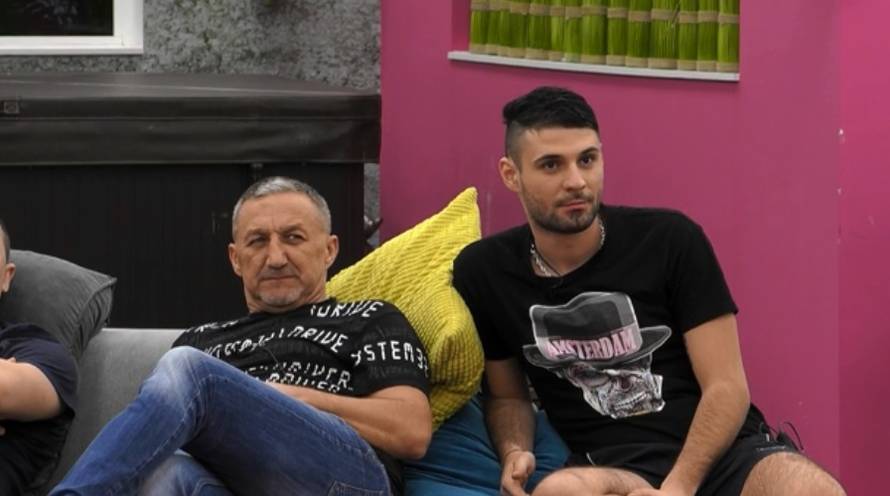 BB Bojan je pokazao guzu, a 'pao' je i seks s Ana-Marijom?