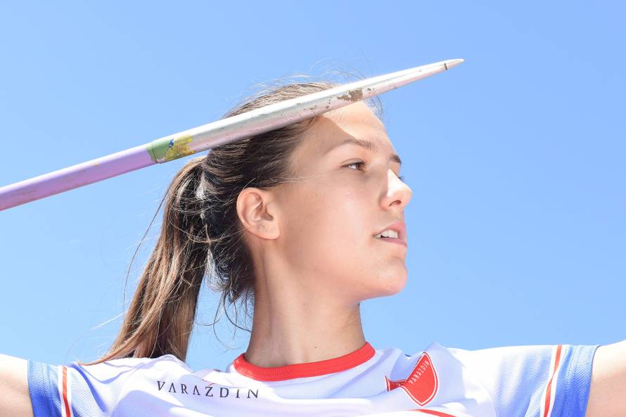 Bacala rakete, a sad prvakinja: Franja (18) nova je Sara Kolak
