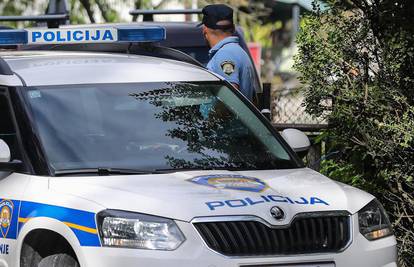 Zadarska policija pronašla ukradene predmete iz crkve sv. Šimuna i uhitila pljačkaša (35)