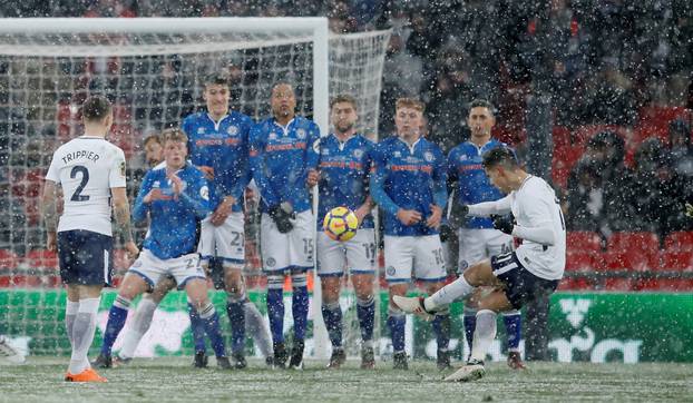 FA Cup Fifth Round Replay - Tottenham Hotspur vs Rochdale