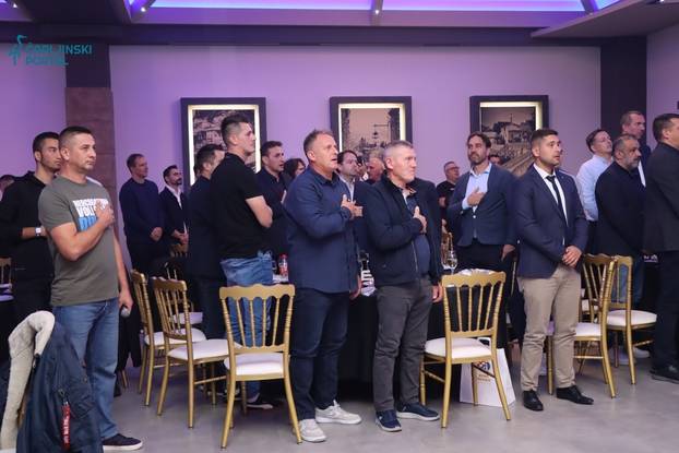 FOTO Dinamo održao Plavu noć u Hercegovini, Bobanu ovacije: 'Ne trebam vam ja da ga volite'