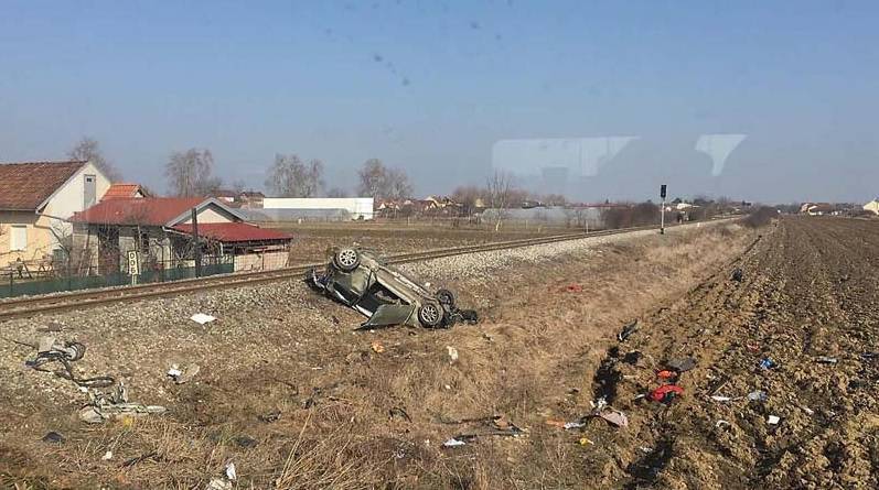 Stravična nesreća kod Čepina: Dvoje mladih čudom preživjelo