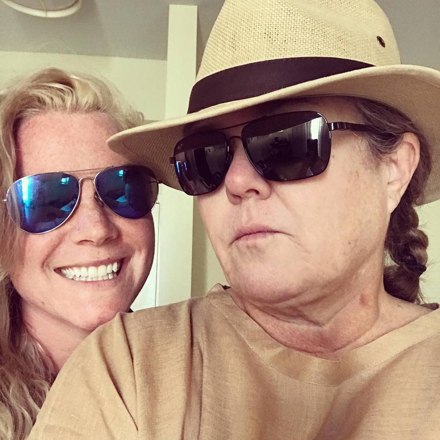 Komičarka O'Donnell zaručila se s 23 godine mlađom curom