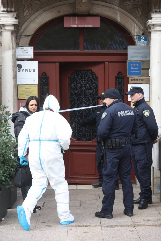 Rijeka: Žena umrla na stubištu, u stanu pronađen muškarac s ozljedama vrata