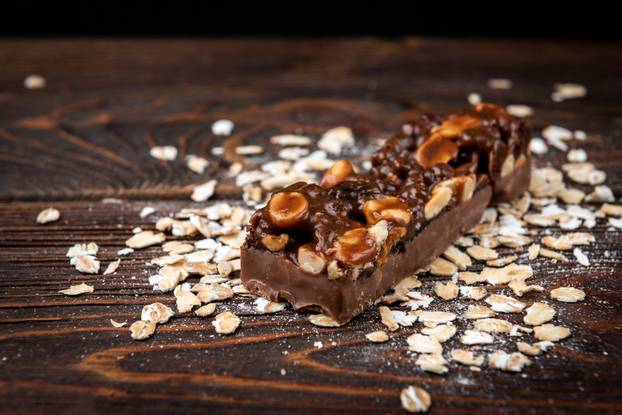 Jeste li noćni izjelica? Najbolje i najgore namirnice koje možete pojesti usred noći