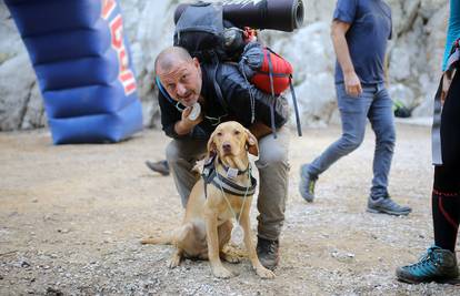 Maratonac: S planinarima je Šon prehodao cijeli Velebit...