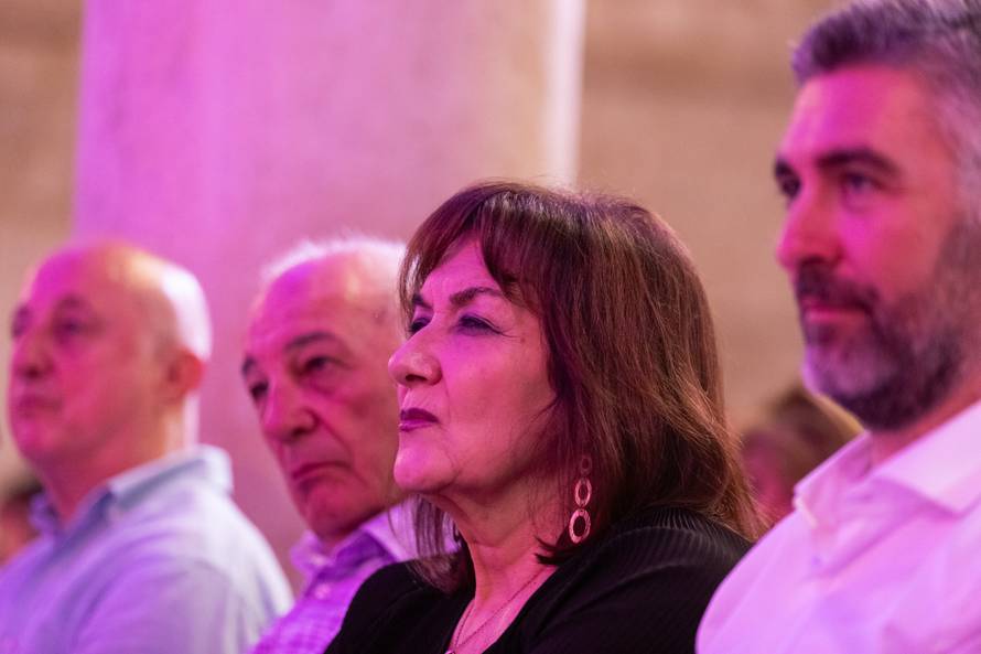 Prvi dubrovački oproštajni koncert Tereze Kesovije