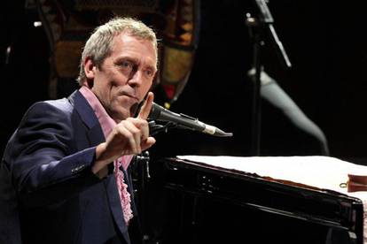 Hugh Laurie ušao u Srbiju, ali su ga carinici vratili na granicu