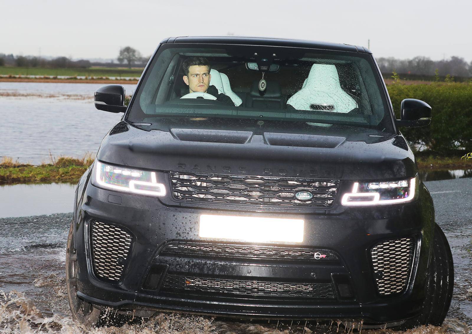 Manchester United team arrives for training - UK