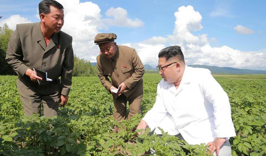 Kim Jong-Un prvi auto dobio sa 7, a prvi pištolj s 11 godina