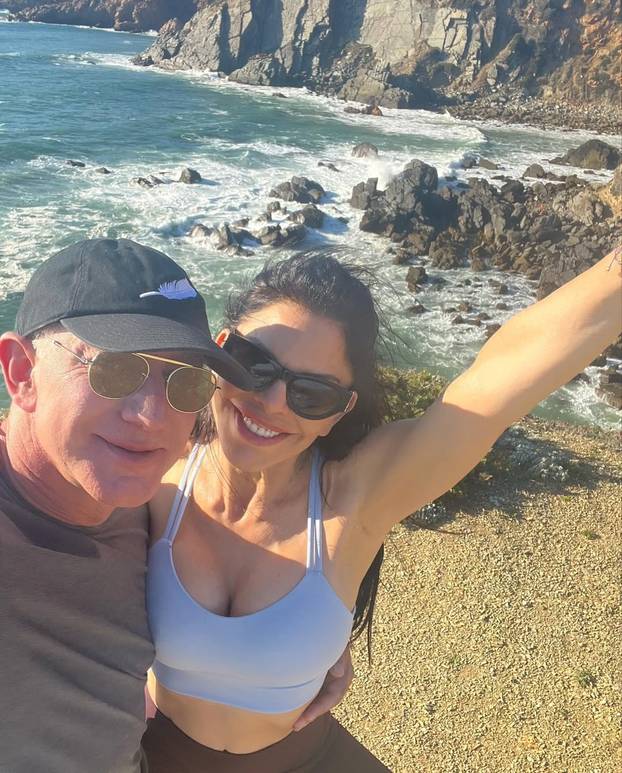 FOTO Lauren postaje gospođa Bezos: Zuckerberg joj virio u dekolte, letenje joj je strast...